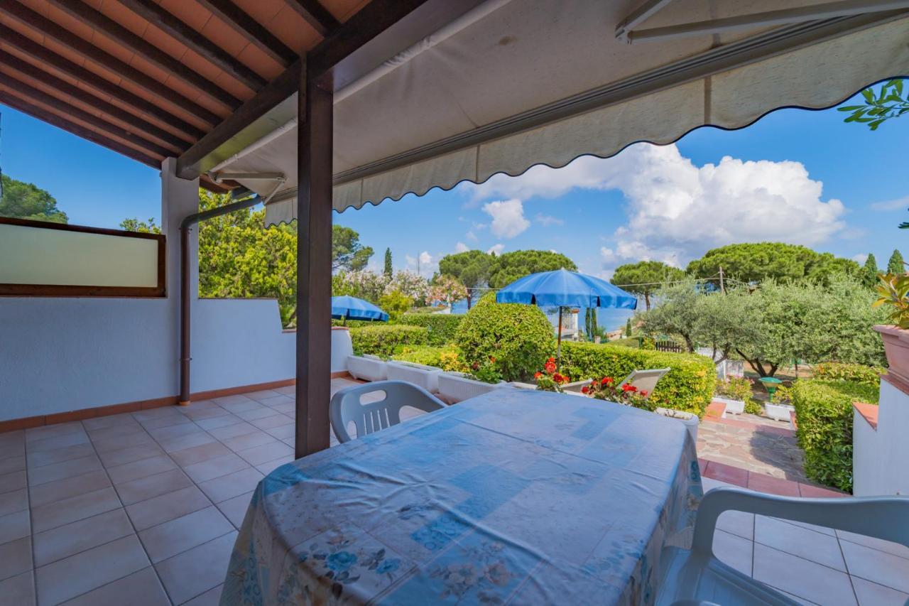 Residence Baia Delle Grazie Casa Morcone Exterior photo