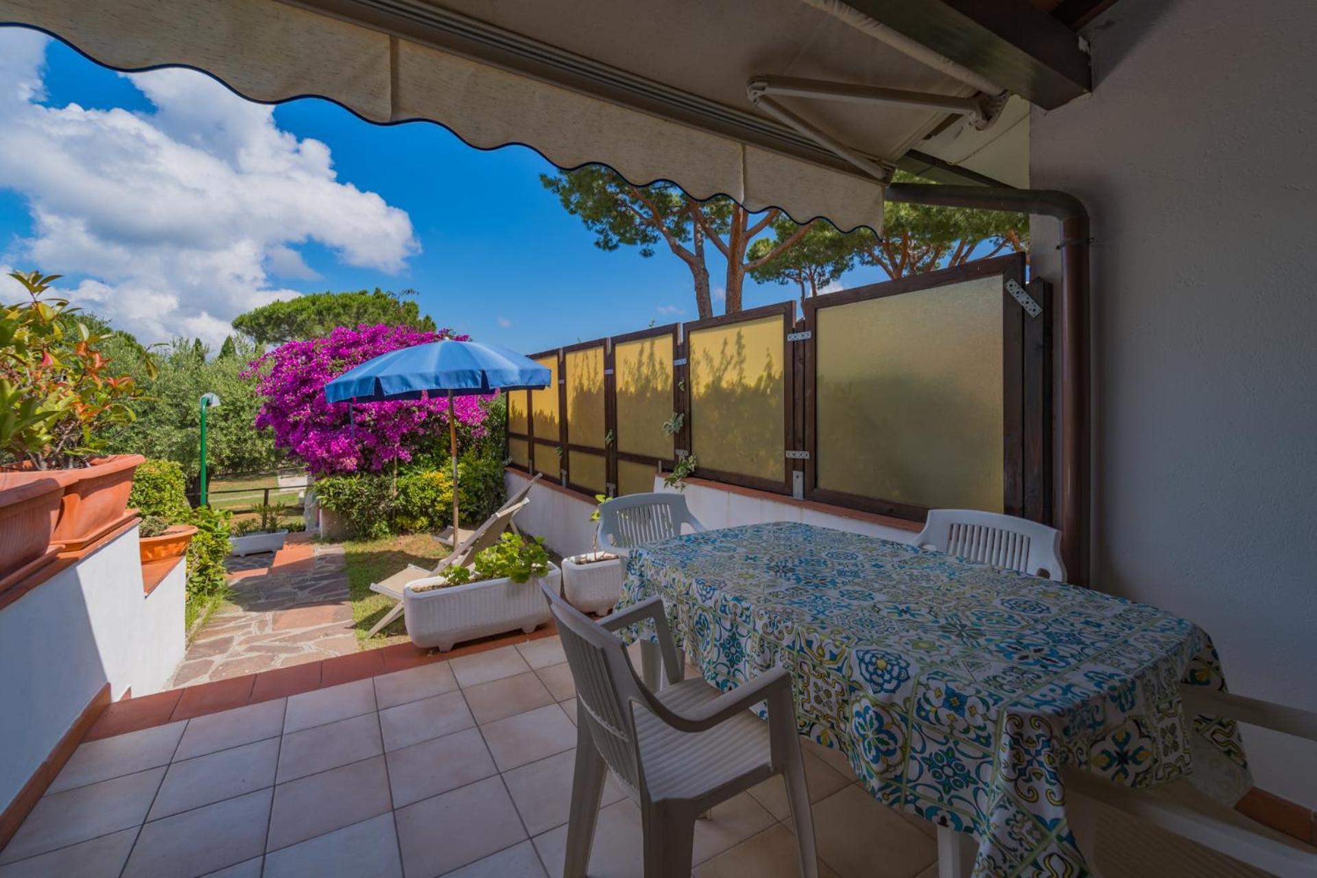 Residence Baia Delle Grazie Casa Morcone Exterior photo